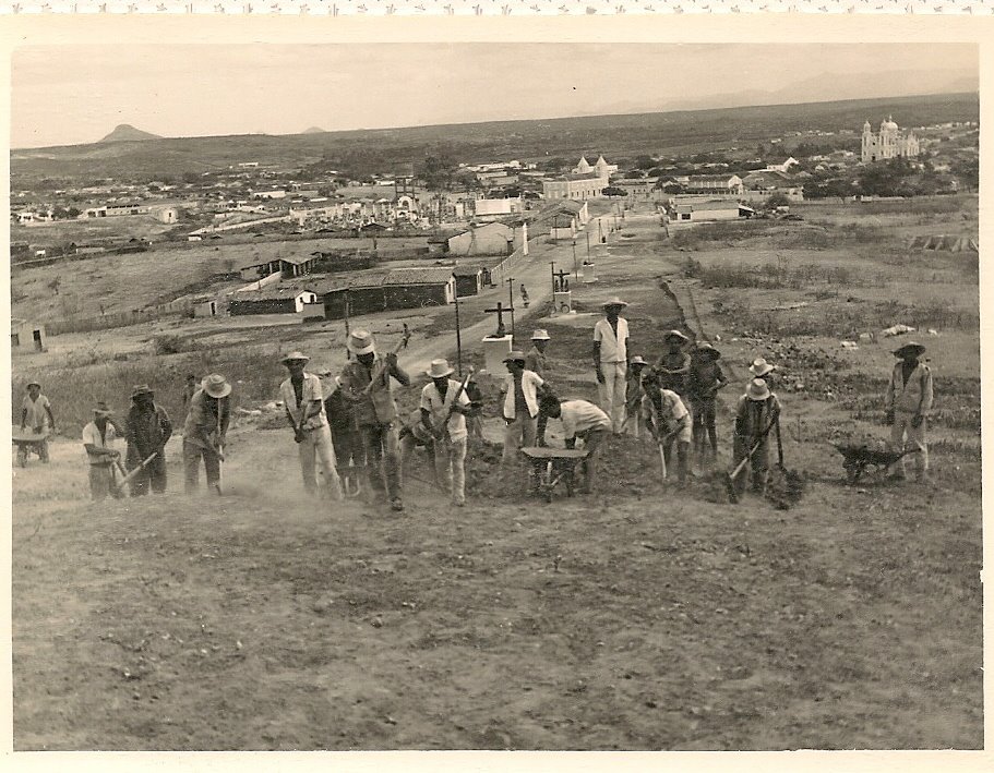 Construção da av do monte